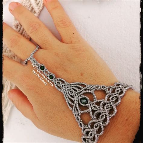 Macrame braccialiChi non si informa adeguatamente in anticipo corre il rischio di ricevere macrame bracciali che non hanno la funzione desiderata o sono realizzati con materiali di qualità inferiore. Se volete un prodotto che soddisfi al meglio le vostre aspettative, dovreste provare un macrame bracciali.
  <p>Per i prodotti si possono trovare test online e confronti tra i prodotti.  I confronti tra i prodotti possono aiutare a confrontare le diverse funzioni o proprietà dei diversi prodotti. Di seguito, spieghiamo perché la ricerca è importante e di cosa si dovrebbe essere consapevoli quando si acquista un articolo.
</p>

<h2>Acquisto di Macrame bracciali - criteri importanti</h2>

<p>Una lista di controllo può aiutarti a evitare di dover cercare informazioni sui prodotti su decine di siti web. Di seguito è riportato un esempio di una lista di controllo che può aiutarvi a trovare il prodotto giusto. Importanti criteri di acquisto includono, ad esempio:
</p><ul>
<li>Opinioni dei clienti</li>
<li>Confronti dei prezzi</li>
<li>Dettagli del prodotto</li>
<li>Termini e condizioni di consegna</li>
<li>Domande dei clienti e risposte dei marchi</li>
</ul>
<h2>Qual è l