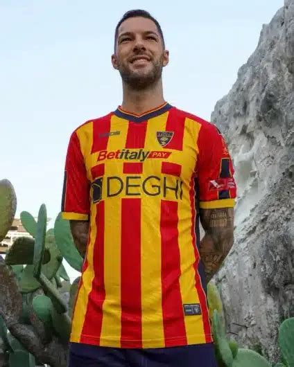 Maglia lecceChi non si informa adeguatamente in anticipo corre il rischio di ricevere maglia lecce che non hanno la funzione desiderata o sono realizzati con materiali di qualità inferiore. Se volete un prodotto che soddisfi al meglio le vostre aspettative, dovreste provare un maglia lecce.
  <p>Per i prodotti si possono trovare test online e confronti tra i prodotti.  I confronti tra i prodotti possono aiutare a confrontare le diverse funzioni o proprietà dei diversi prodotti. Di seguito, spieghiamo perché la ricerca è importante e di cosa si dovrebbe essere consapevoli quando si acquista un articolo.
</p>

<h2>Acquisto di Maglia lecce - criteri importanti</h2>

<p>Una lista di controllo può aiutarti a evitare di dover cercare informazioni sui prodotti su decine di siti web. Di seguito è riportato un esempio di una lista di controllo che può aiutarvi a trovare il prodotto giusto. Importanti criteri di acquisto includono, ad esempio:
</p><ul>
<li>Opinioni dei clienti</li>
<li>Confronti dei prezzi</li>
<li>Dettagli del prodotto</li>
<li>Termini e condizioni di consegna</li>
<li>Domande dei clienti e risposte dei marchi</li>
</ul>
<h2>Qual è l