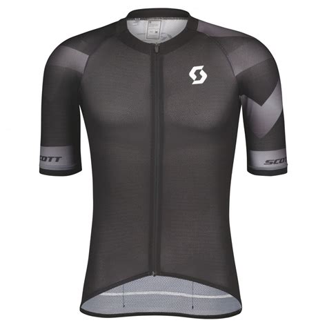 Maglia scottChi non si informa adeguatamente in anticipo corre il rischio di ricevere maglia scott che non hanno la funzione desiderata o sono realizzati con materiali di qualità inferiore. Se volete un prodotto che soddisfi al meglio le vostre aspettative, dovreste provare un maglia scott.
  <p>Per i prodotti si possono trovare test online e confronti tra i prodotti.  I confronti tra i prodotti possono aiutare a confrontare le diverse funzioni o proprietà dei diversi prodotti. Di seguito, spieghiamo perché la ricerca è importante e di cosa si dovrebbe essere consapevoli quando si acquista un articolo.
</p>

<h2>Acquisto di Maglia scott - criteri importanti</h2>

<p>Una lista di controllo può aiutarti a evitare di dover cercare informazioni sui prodotti su decine di siti web. Di seguito è riportato un esempio di una lista di controllo che può aiutarvi a trovare il prodotto giusto. Importanti criteri di acquisto includono, ad esempio:
</p><ul>
<li>Opinioni dei clienti</li>
<li>Confronti dei prezzi</li>
<li>Dettagli del prodotto</li>
<li>Termini e condizioni di consegna</li>
<li>Domande dei clienti e risposte dei marchi</li>
</ul>
<h2>Qual è l