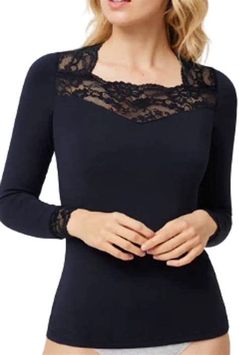 Maglie donnaChi non si informa adeguatamente in anticipo corre il rischio di ricevere maglie donna che non hanno la funzione desiderata o sono realizzati con materiali di qualità inferiore. Se volete un prodotto che soddisfi al meglio le vostre aspettative, dovreste provare un maglie donna.
  <p>Per i prodotti si possono trovare test online e confronti tra i prodotti.  I confronti tra i prodotti possono aiutare a confrontare le diverse funzioni o proprietà dei diversi prodotti. Di seguito, spieghiamo perché la ricerca è importante e di cosa si dovrebbe essere consapevoli quando si acquista un articolo.
</p>

<h2>Acquisto di Maglie donna - criteri importanti</h2>

<p>Una lista di controllo può aiutarti a evitare di dover cercare informazioni sui prodotti su decine di siti web. Di seguito è riportato un esempio di una lista di controllo che può aiutarvi a trovare il prodotto giusto. Importanti criteri di acquisto includono, ad esempio:
</p><ul>
<li>Opinioni dei clienti</li>
<li>Confronti dei prezzi</li>
<li>Dettagli del prodotto</li>
<li>Termini e condizioni di consegna</li>
<li>Domande dei clienti e risposte dei marchi</li>
</ul>
<h2>Qual è l