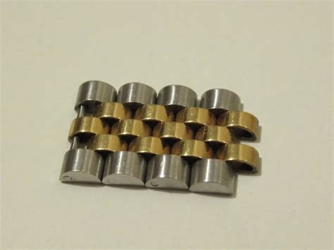 Maglie rolex braccialeChi non si informa adeguatamente in anticipo corre il rischio di ricevere maglie rolex bracciale che non hanno la funzione desiderata o sono realizzati con materiali di qualità inferiore. Se volete un prodotto che soddisfi al meglio le vostre aspettative, dovreste provare un maglie rolex bracciale.
  <p>Per i prodotti si possono trovare test online e confronti tra i prodotti.  I confronti tra i prodotti possono aiutare a confrontare le diverse funzioni o proprietà dei diversi prodotti. Di seguito, spieghiamo perché la ricerca è importante e di cosa si dovrebbe essere consapevoli quando si acquista un articolo.
</p>

<h2>Acquisto di Maglie rolex bracciale - criteri importanti</h2>

<p>Una lista di controllo può aiutarti a evitare di dover cercare informazioni sui prodotti su decine di siti web. Di seguito è riportato un esempio di una lista di controllo che può aiutarvi a trovare il prodotto giusto. Importanti criteri di acquisto includono, ad esempio:
</p><ul>
<li>Opinioni dei clienti</li>
<li>Confronti dei prezzi</li>
<li>Dettagli del prodotto</li>
<li>Termini e condizioni di consegna</li>
<li>Domande dei clienti e risposte dei marchi</li>
</ul>
<h2>Qual è l