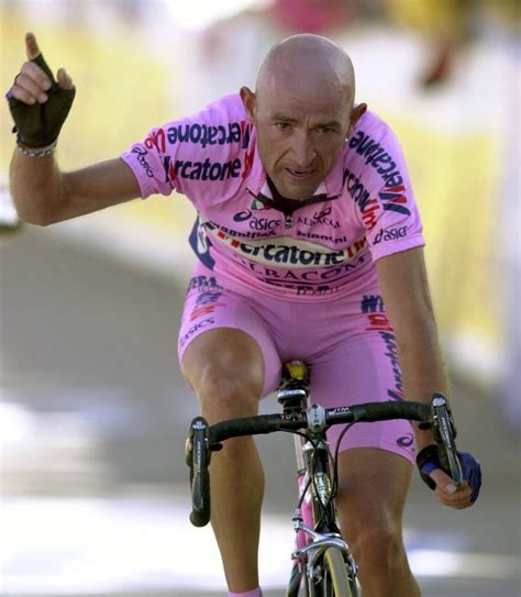 Marco pantaniChi non si informa adeguatamente in anticipo corre il rischio di ricevere marco pantani che non hanno la funzione desiderata o sono realizzati con materiali di qualità inferiore. Se volete un prodotto che soddisfi al meglio le vostre aspettative, dovreste provare un marco pantani.
  <p>Per i prodotti si possono trovare test online e confronti tra i prodotti.  I confronti tra i prodotti possono aiutare a confrontare le diverse funzioni o proprietà dei diversi prodotti. Di seguito, spieghiamo perché la ricerca è importante e di cosa si dovrebbe essere consapevoli quando si acquista un articolo.
</p>

<h2>Acquisto di Marco pantani - criteri importanti</h2>

<p>Una lista di controllo può aiutarti a evitare di dover cercare informazioni sui prodotti su decine di siti web. Di seguito è riportato un esempio di una lista di controllo che può aiutarvi a trovare il prodotto giusto. Importanti criteri di acquisto includono, ad esempio:
</p><ul>
<li>Opinioni dei clienti</li>
<li>Confronti dei prezzi</li>
<li>Dettagli del prodotto</li>
<li>Termini e condizioni di consegna</li>
<li>Domande dei clienti e risposte dei marchi</li>
</ul>
<h2>Qual è l