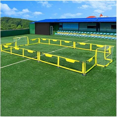 Materiale calcioChi non si informa adeguatamente in anticipo corre il rischio di ricevere materiale calcio che non hanno la funzione desiderata o sono realizzati con materiali di qualità inferiore. Se volete un prodotto che soddisfi al meglio le vostre aspettative, dovreste provare un materiale calcio.
  <p>Per i prodotti si possono trovare test online e confronti tra i prodotti.  I confronti tra i prodotti possono aiutare a confrontare le diverse funzioni o proprietà dei diversi prodotti. Di seguito, spieghiamo perché la ricerca è importante e di cosa si dovrebbe essere consapevoli quando si acquista un articolo.
</p>

<h2>Acquisto di Materiale calcio - criteri importanti</h2>

<p>Una lista di controllo può aiutarti a evitare di dover cercare informazioni sui prodotti su decine di siti web. Di seguito è riportato un esempio di una lista di controllo che può aiutarvi a trovare il prodotto giusto. Importanti criteri di acquisto includono, ad esempio:
</p><ul>
<li>Opinioni dei clienti</li>
<li>Confronti dei prezzi</li>
<li>Dettagli del prodotto</li>
<li>Termini e condizioni di consegna</li>
<li>Domande dei clienti e risposte dei marchi</li>
</ul>
<h2>Qual è l