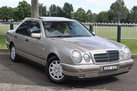 Mercedes e230Chi non si informa adeguatamente in anticipo corre il rischio di ricevere mercedes e230 che non hanno la funzione desiderata o sono realizzati con materiali di qualità inferiore. Se volete un prodotto che soddisfi al meglio le vostre aspettative, dovreste provare un mercedes e230.
  <p>Per i prodotti si possono trovare test online e confronti tra i prodotti.  I confronti tra i prodotti possono aiutare a confrontare le diverse funzioni o proprietà dei diversi prodotti. Di seguito, spieghiamo perché la ricerca è importante e di cosa si dovrebbe essere consapevoli quando si acquista un articolo.
</p>

<h2>Acquisto di Mercedes e230 - criteri importanti</h2>

<p>Una lista di controllo può aiutarti a evitare di dover cercare informazioni sui prodotti su decine di siti web. Di seguito è riportato un esempio di una lista di controllo che può aiutarvi a trovare il prodotto giusto. Importanti criteri di acquisto includono, ad esempio:
</p><ul>
<li>Opinioni dei clienti</li>
<li>Confronti dei prezzi</li>
<li>Dettagli del prodotto</li>
<li>Termini e condizioni di consegna</li>
<li>Domande dei clienti e risposte dei marchi</li>
</ul>
<h2>Qual è l