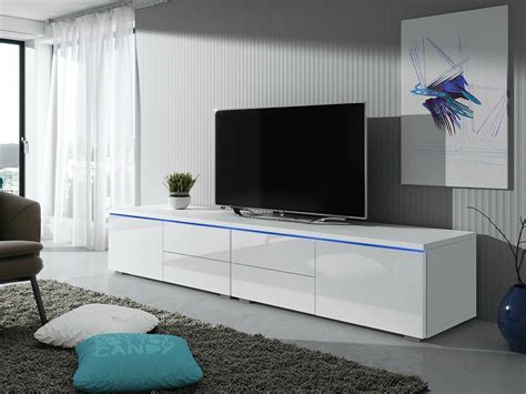 Mobile tv biancoChi non si informa adeguatamente in anticipo corre il rischio di ricevere mobile tv bianco che non hanno la funzione desiderata o sono realizzati con materiali di qualità inferiore. Se volete un prodotto che soddisfi al meglio le vostre aspettative, dovreste provare un mobile tv bianco.
  <p>Per i prodotti si possono trovare test online e confronti tra i prodotti.  I confronti tra i prodotti possono aiutare a confrontare le diverse funzioni o proprietà dei diversi prodotti. Di seguito, spieghiamo perché la ricerca è importante e di cosa si dovrebbe essere consapevoli quando si acquista un articolo.
</p>

<h2>Acquisto di Mobile tv bianco - criteri importanti</h2>

<p>Una lista di controllo può aiutarti a evitare di dover cercare informazioni sui prodotti su decine di siti web. Di seguito è riportato un esempio di una lista di controllo che può aiutarvi a trovare il prodotto giusto. Importanti criteri di acquisto includono, ad esempio:
</p><ul>
<li>Opinioni dei clienti</li>
<li>Confronti dei prezzi</li>
<li>Dettagli del prodotto</li>
<li>Termini e condizioni di consegna</li>
<li>Domande dei clienti e risposte dei marchi</li>
</ul>
<h2>Qual è l