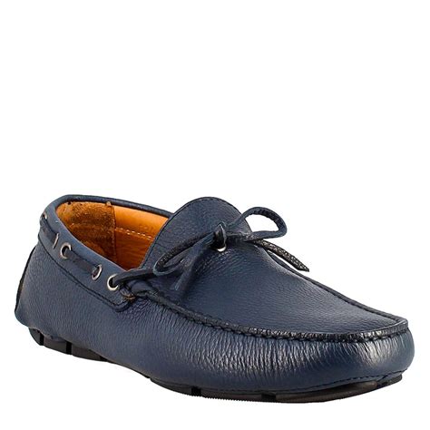 Mocassino uomo lacciChi non si informa adeguatamente in anticipo corre il rischio di ricevere mocassino uomo lacci che non hanno la funzione desiderata o sono realizzati con materiali di qualità inferiore. Se volete un prodotto che soddisfi al meglio le vostre aspettative, dovreste provare un mocassino uomo lacci.
  <p>Per i prodotti si possono trovare test online e confronti tra i prodotti.  I confronti tra i prodotti possono aiutare a confrontare le diverse funzioni o proprietà dei diversi prodotti. Di seguito, spieghiamo perché la ricerca è importante e di cosa si dovrebbe essere consapevoli quando si acquista un articolo.
</p>

<h2>Acquisto di Mocassino uomo lacci - criteri importanti</h2>

<p>Una lista di controllo può aiutarti a evitare di dover cercare informazioni sui prodotti su decine di siti web. Di seguito è riportato un esempio di una lista di controllo che può aiutarvi a trovare il prodotto giusto. Importanti criteri di acquisto includono, ad esempio:
</p><ul>
<li>Opinioni dei clienti</li>
<li>Confronti dei prezzi</li>
<li>Dettagli del prodotto</li>
<li>Termini e condizioni di consegna</li>
<li>Domande dei clienti e risposte dei marchi</li>
</ul>
<h2>Qual è l