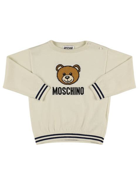 Moschino bimboChi non si informa adeguatamente in anticipo corre il rischio di ricevere moschino bimbo che non hanno la funzione desiderata o sono realizzati con materiali di qualità inferiore. Se volete un prodotto che soddisfi al meglio le vostre aspettative, dovreste provare un moschino bimbo.
  <p>Per i prodotti si possono trovare test online e confronti tra i prodotti.  I confronti tra i prodotti possono aiutare a confrontare le diverse funzioni o proprietà dei diversi prodotti. Di seguito, spieghiamo perché la ricerca è importante e di cosa si dovrebbe essere consapevoli quando si acquista un articolo.
</p>

<h2>Acquisto di Moschino bimbo - criteri importanti</h2>

<p>Una lista di controllo può aiutarti a evitare di dover cercare informazioni sui prodotti su decine di siti web. Di seguito è riportato un esempio di una lista di controllo che può aiutarvi a trovare il prodotto giusto. Importanti criteri di acquisto includono, ad esempio:
</p><ul>
<li>Opinioni dei clienti</li>
<li>Confronti dei prezzi</li>
<li>Dettagli del prodotto</li>
<li>Termini e condizioni di consegna</li>
<li>Domande dei clienti e risposte dei marchi</li>
</ul>
<h2>Qual è l