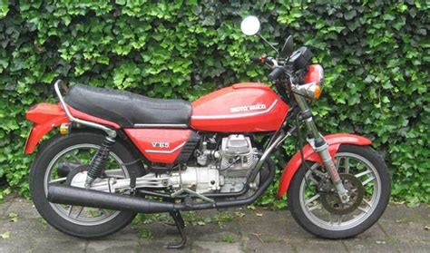 Moto guzzi v 65Chi non si informa adeguatamente in anticipo corre il rischio di ricevere moto guzzi v 65 che non hanno la funzione desiderata o sono realizzati con materiali di qualità inferiore. Se volete un prodotto che soddisfi al meglio le vostre aspettative, dovreste provare un moto guzzi v 65.
  <p>Per i prodotti si possono trovare test online e confronti tra i prodotti.  I confronti tra i prodotti possono aiutare a confrontare le diverse funzioni o proprietà dei diversi prodotti. Di seguito, spieghiamo perché la ricerca è importante e di cosa si dovrebbe essere consapevoli quando si acquista un articolo.
</p>

<h2>Acquisto di Moto guzzi v 65 - criteri importanti</h2>

<p>Una lista di controllo può aiutarti a evitare di dover cercare informazioni sui prodotti su decine di siti web. Di seguito è riportato un esempio di una lista di controllo che può aiutarvi a trovare il prodotto giusto. Importanti criteri di acquisto includono, ad esempio:
</p><ul>
<li>Opinioni dei clienti</li>
<li>Confronti dei prezzi</li>
<li>Dettagli del prodotto</li>
<li>Termini e condizioni di consegna</li>
<li>Domande dei clienti e risposte dei marchi</li>
</ul>
<h2>Qual è l