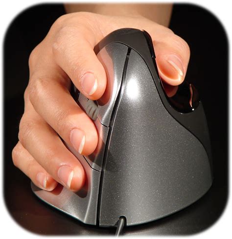 Mouse verticaleChi non si informa adeguatamente in anticipo corre il rischio di ricevere mouse verticale che non hanno la funzione desiderata o sono realizzati con materiali di qualità inferiore. Se volete un prodotto che soddisfi al meglio le vostre aspettative, dovreste provare un mouse verticale.
  <p>Per i prodotti si possono trovare test online e confronti tra i prodotti.  I confronti tra i prodotti possono aiutare a confrontare le diverse funzioni o proprietà dei diversi prodotti. Di seguito, spieghiamo perché la ricerca è importante e di cosa si dovrebbe essere consapevoli quando si acquista un articolo.
</p>

<h2>Acquisto di Mouse verticale - criteri importanti</h2>

<p>Una lista di controllo può aiutarti a evitare di dover cercare informazioni sui prodotti su decine di siti web. Di seguito è riportato un esempio di una lista di controllo che può aiutarvi a trovare il prodotto giusto. Importanti criteri di acquisto includono, ad esempio:
</p><ul>
<li>Opinioni dei clienti</li>
<li>Confronti dei prezzi</li>
<li>Dettagli del prodotto</li>
<li>Termini e condizioni di consegna</li>
<li>Domande dei clienti e risposte dei marchi</li>
</ul>
<h2>Qual è l