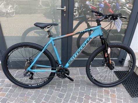 Mtb bottecchia 29Chi non si informa adeguatamente in anticipo corre il rischio di ricevere mtb bottecchia 29 che non hanno la funzione desiderata o sono realizzati con materiali di qualità inferiore. Se volete un prodotto che soddisfi al meglio le vostre aspettative, dovreste provare un mtb bottecchia 29.
  <p>Per i prodotti si possono trovare test online e confronti tra i prodotti.  I confronti tra i prodotti possono aiutare a confrontare le diverse funzioni o proprietà dei diversi prodotti. Di seguito, spieghiamo perché la ricerca è importante e di cosa si dovrebbe essere consapevoli quando si acquista un articolo.
</p>

<h2>Acquisto di Mtb bottecchia 29 - criteri importanti</h2>

<p>Una lista di controllo può aiutarti a evitare di dover cercare informazioni sui prodotti su decine di siti web. Di seguito è riportato un esempio di una lista di controllo che può aiutarvi a trovare il prodotto giusto. Importanti criteri di acquisto includono, ad esempio:
</p><ul>
<li>Opinioni dei clienti</li>
<li>Confronti dei prezzi</li>
<li>Dettagli del prodotto</li>
<li>Termini e condizioni di consegna</li>
<li>Domande dei clienti e risposte dei marchi</li>
</ul>
<h2>Qual è l