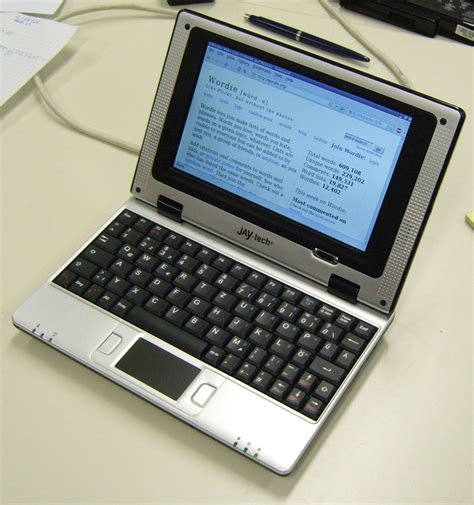 NetbookChi non si informa adeguatamente in anticipo corre il rischio di ricevere netbook che non hanno la funzione desiderata o sono realizzati con materiali di qualità inferiore. Se volete un prodotto che soddisfi al meglio le vostre aspettative, dovreste provare un netbook.
  <p>Per i prodotti si possono trovare test online e confronti tra i prodotti.  I confronti tra i prodotti possono aiutare a confrontare le diverse funzioni o proprietà dei diversi prodotti. Di seguito, spieghiamo perché la ricerca è importante e di cosa si dovrebbe essere consapevoli quando si acquista un articolo.
</p>

<h2>Acquisto di Netbook - criteri importanti</h2>

<p>Una lista di controllo può aiutarti a evitare di dover cercare informazioni sui prodotti su decine di siti web. Di seguito è riportato un esempio di una lista di controllo che può aiutarvi a trovare il prodotto giusto. Importanti criteri di acquisto includono, ad esempio:
</p><ul>
<li>Opinioni dei clienti</li>
<li>Confronti dei prezzi</li>
<li>Dettagli del prodotto</li>
<li>Termini e condizioni di consegna</li>
<li>Domande dei clienti e risposte dei marchi</li>
</ul>
<h2>Qual è l