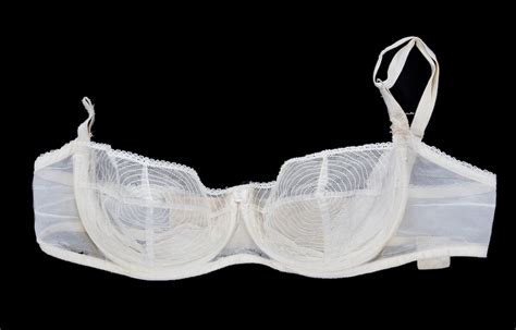 Oggetti marilyn monroeChi non si informa adeguatamente in anticipo corre il rischio di ricevere oggetti marilyn monroe che non hanno la funzione desiderata o sono realizzati con materiali di qualità inferiore. Se volete un prodotto che soddisfi al meglio le vostre aspettative, dovreste provare un oggetti marilyn monroe.
  <p>Per i prodotti si possono trovare test online e confronti tra i prodotti.  I confronti tra i prodotti possono aiutare a confrontare le diverse funzioni o proprietà dei diversi prodotti. Di seguito, spieghiamo perché la ricerca è importante e di cosa si dovrebbe essere consapevoli quando si acquista un articolo.
</p>

<h2>Acquisto di Oggetti marilyn monroe - criteri importanti</h2>

<p>Una lista di controllo può aiutarti a evitare di dover cercare informazioni sui prodotti su decine di siti web. Di seguito è riportato un esempio di una lista di controllo che può aiutarvi a trovare il prodotto giusto. Importanti criteri di acquisto includono, ad esempio:
</p><ul>
<li>Opinioni dei clienti</li>
<li>Confronti dei prezzi</li>
<li>Dettagli del prodotto</li>
<li>Termini e condizioni di consegna</li>
<li>Domande dei clienti e risposte dei marchi</li>
</ul>
<h2>Qual è l