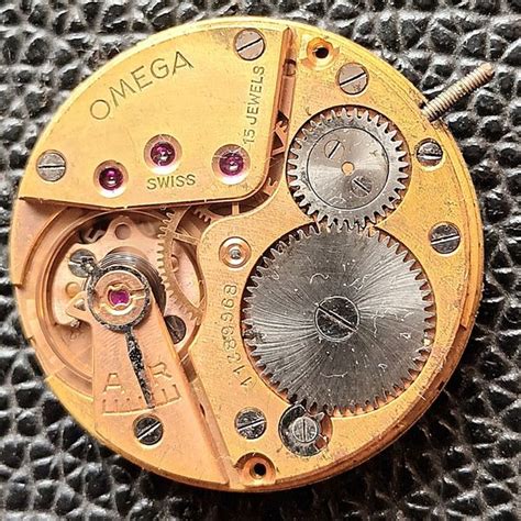 Omega movimentoChi non si informa adeguatamente in anticipo corre il rischio di ricevere omega movimento che non hanno la funzione desiderata o sono realizzati con materiali di qualità inferiore. Se volete un prodotto che soddisfi al meglio le vostre aspettative, dovreste provare un omega movimento.
  <p>Per i prodotti si possono trovare test online e confronti tra i prodotti.  I confronti tra i prodotti possono aiutare a confrontare le diverse funzioni o proprietà dei diversi prodotti. Di seguito, spieghiamo perché la ricerca è importante e di cosa si dovrebbe essere consapevoli quando si acquista un articolo.
</p>

<h2>Acquisto di Omega movimento - criteri importanti</h2>

<p>Una lista di controllo può aiutarti a evitare di dover cercare informazioni sui prodotti su decine di siti web. Di seguito è riportato un esempio di una lista di controllo che può aiutarvi a trovare il prodotto giusto. Importanti criteri di acquisto includono, ad esempio:
</p><ul>
<li>Opinioni dei clienti</li>
<li>Confronti dei prezzi</li>
<li>Dettagli del prodotto</li>
<li>Termini e condizioni di consegna</li>
<li>Domande dei clienti e risposte dei marchi</li>
</ul>
<h2>Qual è l