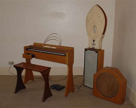 Ondes martenotChi non si informa adeguatamente in anticipo corre il rischio di ricevere ondes martenot che non hanno la funzione desiderata o sono realizzati con materiali di qualità inferiore. Se volete un prodotto che soddisfi al meglio le vostre aspettative, dovreste provare un ondes martenot.
  <p>Per i prodotti si possono trovare test online e confronti tra i prodotti.  I confronti tra i prodotti possono aiutare a confrontare le diverse funzioni o proprietà dei diversi prodotti. Di seguito, spieghiamo perché la ricerca è importante e di cosa si dovrebbe essere consapevoli quando si acquista un articolo.
</p>

<h2>Acquisto di Ondes martenot - criteri importanti</h2>

<p>Una lista di controllo può aiutarti a evitare di dover cercare informazioni sui prodotti su decine di siti web. Di seguito è riportato un esempio di una lista di controllo che può aiutarvi a trovare il prodotto giusto. Importanti criteri di acquisto includono, ad esempio:
</p><ul>
<li>Opinioni dei clienti</li>
<li>Confronti dei prezzi</li>
<li>Dettagli del prodotto</li>
<li>Termini e condizioni di consegna</li>
<li>Domande dei clienti e risposte dei marchi</li>
</ul>
<h2>Qual è l