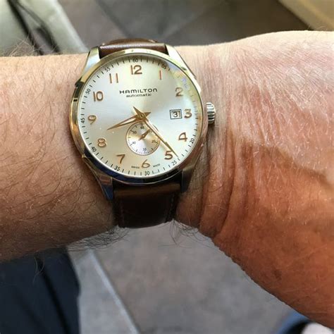 Orologi hamilton jazzmaster maestroChi non si informa adeguatamente in anticipo corre il rischio di ricevere orologi hamilton jazzmaster maestro che non hanno la funzione desiderata o sono realizzati con materiali di qualità inferiore. Se volete un prodotto che soddisfi al meglio le vostre aspettative, dovreste provare un orologi hamilton jazzmaster maestro.
  <p>Per i prodotti si possono trovare test online e confronti tra i prodotti.  I confronti tra i prodotti possono aiutare a confrontare le diverse funzioni o proprietà dei diversi prodotti. Di seguito, spieghiamo perché la ricerca è importante e di cosa si dovrebbe essere consapevoli quando si acquista un articolo.
</p>

<h2>Acquisto di Orologi hamilton jazzmaster maestro - criteri importanti</h2>

<p>Una lista di controllo può aiutarti a evitare di dover cercare informazioni sui prodotti su decine di siti web. Di seguito è riportato un esempio di una lista di controllo che può aiutarvi a trovare il prodotto giusto. Importanti criteri di acquisto includono, ad esempio:
</p><ul>
<li>Opinioni dei clienti</li>
<li>Confronti dei prezzi</li>
<li>Dettagli del prodotto</li>
<li>Termini e condizioni di consegna</li>
<li>Domande dei clienti e risposte dei marchi</li>
</ul>
<h2>Qual è l