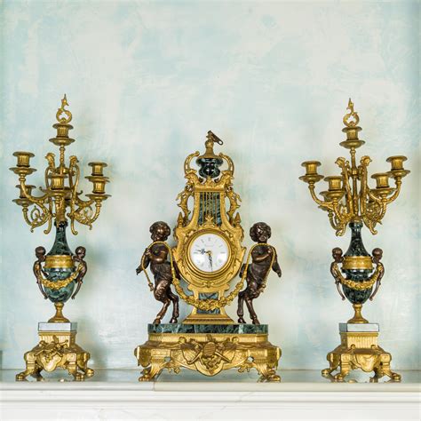 Orologio candelabriChi non si informa adeguatamente in anticipo corre il rischio di ricevere orologio candelabri che non hanno la funzione desiderata o sono realizzati con materiali di qualità inferiore. Se volete un prodotto che soddisfi al meglio le vostre aspettative, dovreste provare un orologio candelabri.
  <p>Per i prodotti si possono trovare test online e confronti tra i prodotti.  I confronti tra i prodotti possono aiutare a confrontare le diverse funzioni o proprietà dei diversi prodotti. Di seguito, spieghiamo perché la ricerca è importante e di cosa si dovrebbe essere consapevoli quando si acquista un articolo.
</p>

<h2>Acquisto di Orologio candelabri - criteri importanti</h2>

<p>Una lista di controllo può aiutarti a evitare di dover cercare informazioni sui prodotti su decine di siti web. Di seguito è riportato un esempio di una lista di controllo che può aiutarvi a trovare il prodotto giusto. Importanti criteri di acquisto includono, ad esempio:
</p><ul>
<li>Opinioni dei clienti</li>
<li>Confronti dei prezzi</li>
<li>Dettagli del prodotto</li>
<li>Termini e condizioni di consegna</li>
<li>Domande dei clienti e risposte dei marchi</li>
</ul>
<h2>Qual è l
