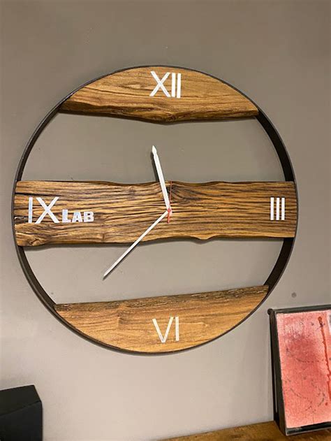 Orologio designChi non si informa adeguatamente in anticipo corre il rischio di ricevere orologio design che non hanno la funzione desiderata o sono realizzati con materiali di qualità inferiore. Se volete un prodotto che soddisfi al meglio le vostre aspettative, dovreste provare un orologio design.
  <p>Per i prodotti si possono trovare test online e confronti tra i prodotti.  I confronti tra i prodotti possono aiutare a confrontare le diverse funzioni o proprietà dei diversi prodotti. Di seguito, spieghiamo perché la ricerca è importante e di cosa si dovrebbe essere consapevoli quando si acquista un articolo.
</p>

<h2>Acquisto di Orologio design - criteri importanti</h2>

<p>Una lista di controllo può aiutarti a evitare di dover cercare informazioni sui prodotti su decine di siti web. Di seguito è riportato un esempio di una lista di controllo che può aiutarvi a trovare il prodotto giusto. Importanti criteri di acquisto includono, ad esempio:
</p><ul>
<li>Opinioni dei clienti</li>
<li>Confronti dei prezzi</li>
<li>Dettagli del prodotto</li>
<li>Termini e condizioni di consegna</li>
<li>Domande dei clienti e risposte dei marchi</li>
</ul>
<h2>Qual è l