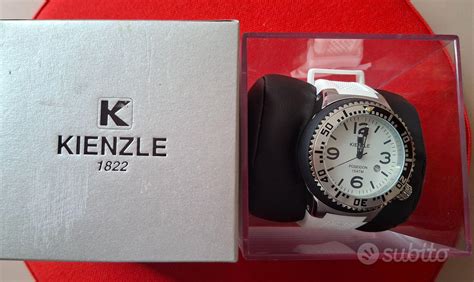 Orologio kienzleChi non si informa adeguatamente in anticipo corre il rischio di ricevere orologio kienzle che non hanno la funzione desiderata o sono realizzati con materiali di qualità inferiore. Se volete un prodotto che soddisfi al meglio le vostre aspettative, dovreste provare un orologio kienzle.
  <p>Per i prodotti si possono trovare test online e confronti tra i prodotti.  I confronti tra i prodotti possono aiutare a confrontare le diverse funzioni o proprietà dei diversi prodotti. Di seguito, spieghiamo perché la ricerca è importante e di cosa si dovrebbe essere consapevoli quando si acquista un articolo.
</p>

<h2>Acquisto di Orologio kienzle - criteri importanti</h2>

<p>Una lista di controllo può aiutarti a evitare di dover cercare informazioni sui prodotti su decine di siti web. Di seguito è riportato un esempio di una lista di controllo che può aiutarvi a trovare il prodotto giusto. Importanti criteri di acquisto includono, ad esempio:
</p><ul>
<li>Opinioni dei clienti</li>
<li>Confronti dei prezzi</li>
<li>Dettagli del prodotto</li>
<li>Termini e condizioni di consegna</li>
<li>Domande dei clienti e risposte dei marchi</li>
</ul>
<h2>Qual è l