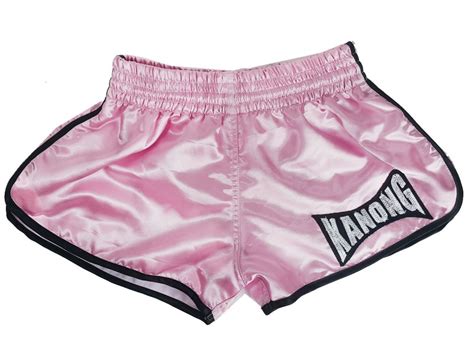 Pantaloncini boxe donnaChi non si informa adeguatamente in anticipo corre il rischio di ricevere pantaloncini boxe donna che non hanno la funzione desiderata o sono realizzati con materiali di qualità inferiore. Se volete un prodotto che soddisfi al meglio le vostre aspettative, dovreste provare un pantaloncini boxe donna.
  <p>Per i prodotti si possono trovare test online e confronti tra i prodotti.  I confronti tra i prodotti possono aiutare a confrontare le diverse funzioni o proprietà dei diversi prodotti. Di seguito, spieghiamo perché la ricerca è importante e di cosa si dovrebbe essere consapevoli quando si acquista un articolo.
</p>

<h2>Acquisto di Pantaloncini boxe donna - criteri importanti</h2>

<p>Una lista di controllo può aiutarti a evitare di dover cercare informazioni sui prodotti su decine di siti web. Di seguito è riportato un esempio di una lista di controllo che può aiutarvi a trovare il prodotto giusto. Importanti criteri di acquisto includono, ad esempio:
</p><ul>
<li>Opinioni dei clienti</li>
<li>Confronti dei prezzi</li>
<li>Dettagli del prodotto</li>
<li>Termini e condizioni di consegna</li>
<li>Domande dei clienti e risposte dei marchi</li>
</ul>
<h2>Qual è l