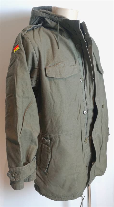 Parka militariChi non si informa adeguatamente in anticipo corre il rischio di ricevere parka militari che non hanno la funzione desiderata o sono realizzati con materiali di qualità inferiore. Se volete un prodotto che soddisfi al meglio le vostre aspettative, dovreste provare un parka militari.
  <p>Per i prodotti si possono trovare test online e confronti tra i prodotti.  I confronti tra i prodotti possono aiutare a confrontare le diverse funzioni o proprietà dei diversi prodotti. Di seguito, spieghiamo perché la ricerca è importante e di cosa si dovrebbe essere consapevoli quando si acquista un articolo.
</p>

<h2>Acquisto di Parka militari - criteri importanti</h2>

<p>Una lista di controllo può aiutarti a evitare di dover cercare informazioni sui prodotti su decine di siti web. Di seguito è riportato un esempio di una lista di controllo che può aiutarvi a trovare il prodotto giusto. Importanti criteri di acquisto includono, ad esempio:
</p><ul>
<li>Opinioni dei clienti</li>
<li>Confronti dei prezzi</li>
<li>Dettagli del prodotto</li>
<li>Termini e condizioni di consegna</li>
<li>Domande dei clienti e risposte dei marchi</li>
</ul>
<h2>Qual è l