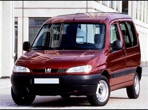 Peugeot ranchChi non si informa adeguatamente in anticipo corre il rischio di ricevere peugeot ranch che non hanno la funzione desiderata o sono realizzati con materiali di qualità inferiore. Se volete un prodotto che soddisfi al meglio le vostre aspettative, dovreste provare un peugeot ranch.
  <p>Per i prodotti si possono trovare test online e confronti tra i prodotti.  I confronti tra i prodotti possono aiutare a confrontare le diverse funzioni o proprietà dei diversi prodotti. Di seguito, spieghiamo perché la ricerca è importante e di cosa si dovrebbe essere consapevoli quando si acquista un articolo.
</p>

<h2>Acquisto di Peugeot ranch - criteri importanti</h2>

<p>Una lista di controllo può aiutarti a evitare di dover cercare informazioni sui prodotti su decine di siti web. Di seguito è riportato un esempio di una lista di controllo che può aiutarvi a trovare il prodotto giusto. Importanti criteri di acquisto includono, ad esempio:
</p><ul>
<li>Opinioni dei clienti</li>
<li>Confronti dei prezzi</li>
<li>Dettagli del prodotto</li>
<li>Termini e condizioni di consegna</li>
<li>Domande dei clienti e risposte dei marchi</li>
</ul>
<h2>Qual è l