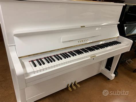 Pianoforte biancoChi non si informa adeguatamente in anticipo corre il rischio di ricevere pianoforte bianco che non hanno la funzione desiderata o sono realizzati con materiali di qualità inferiore. Se volete un prodotto che soddisfi al meglio le vostre aspettative, dovreste provare un pianoforte bianco.
  <p>Per i prodotti si possono trovare test online e confronti tra i prodotti.  I confronti tra i prodotti possono aiutare a confrontare le diverse funzioni o proprietà dei diversi prodotti. Di seguito, spieghiamo perché la ricerca è importante e di cosa si dovrebbe essere consapevoli quando si acquista un articolo.
</p>

<h2>Acquisto di Pianoforte bianco - criteri importanti</h2>

<p>Una lista di controllo può aiutarti a evitare di dover cercare informazioni sui prodotti su decine di siti web. Di seguito è riportato un esempio di una lista di controllo che può aiutarvi a trovare il prodotto giusto. Importanti criteri di acquisto includono, ad esempio:
</p><ul>
<li>Opinioni dei clienti</li>
<li>Confronti dei prezzi</li>
<li>Dettagli del prodotto</li>
<li>Termini e condizioni di consegna</li>
<li>Domande dei clienti e risposte dei marchi</li>
</ul>
<h2>Qual è l