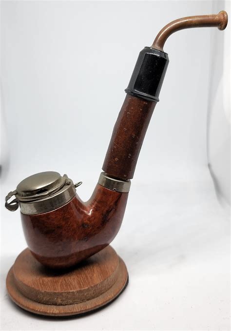 Pipa vintageChi non si informa adeguatamente in anticipo corre il rischio di ricevere pipa vintage che non hanno la funzione desiderata o sono realizzati con materiali di qualità inferiore. Se volete un prodotto che soddisfi al meglio le vostre aspettative, dovreste provare un pipa vintage.
  <p>Per i prodotti si possono trovare test online e confronti tra i prodotti.  I confronti tra i prodotti possono aiutare a confrontare le diverse funzioni o proprietà dei diversi prodotti. Di seguito, spieghiamo perché la ricerca è importante e di cosa si dovrebbe essere consapevoli quando si acquista un articolo.
</p>

<h2>Acquisto di Pipa vintage - criteri importanti</h2>

<p>Una lista di controllo può aiutarti a evitare di dover cercare informazioni sui prodotti su decine di siti web. Di seguito è riportato un esempio di una lista di controllo che può aiutarvi a trovare il prodotto giusto. Importanti criteri di acquisto includono, ad esempio:
</p><ul>
<li>Opinioni dei clienti</li>
<li>Confronti dei prezzi</li>
<li>Dettagli del prodotto</li>
<li>Termini e condizioni di consegna</li>
<li>Domande dei clienti e risposte dei marchi</li>
</ul>
<h2>Qual è l