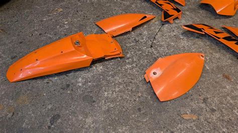 Plastiche ktm 640 lc4Chi non si informa adeguatamente in anticipo corre il rischio di ricevere plastiche ktm 640 lc4 che non hanno la funzione desiderata o sono realizzati con materiali di qualità inferiore. Se volete un prodotto che soddisfi al meglio le vostre aspettative, dovreste provare un plastiche ktm 640 lc4.
  <p>Per i prodotti si possono trovare test online e confronti tra i prodotti.  I confronti tra i prodotti possono aiutare a confrontare le diverse funzioni o proprietà dei diversi prodotti. Di seguito, spieghiamo perché la ricerca è importante e di cosa si dovrebbe essere consapevoli quando si acquista un articolo.
</p>

<h2>Acquisto di Plastiche ktm 640 lc4 - criteri importanti</h2>

<p>Una lista di controllo può aiutarti a evitare di dover cercare informazioni sui prodotti su decine di siti web. Di seguito è riportato un esempio di una lista di controllo che può aiutarvi a trovare il prodotto giusto. Importanti criteri di acquisto includono, ad esempio:
</p><ul>
<li>Opinioni dei clienti</li>
<li>Confronti dei prezzi</li>
<li>Dettagli del prodotto</li>
<li>Termini e condizioni di consegna</li>
<li>Domande dei clienti e risposte dei marchi</li>
</ul>
<h2>Qual è l