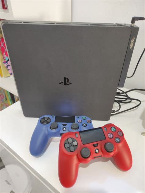 Playstation 4 hdrChi non si informa adeguatamente in anticipo corre il rischio di ricevere playstation 4 hdr che non hanno la funzione desiderata o sono realizzati con materiali di qualità inferiore. Se volete un prodotto che soddisfi al meglio le vostre aspettative, dovreste provare un playstation 4 hdr.
  <p>Per i prodotti si possono trovare test online e confronti tra i prodotti.  I confronti tra i prodotti possono aiutare a confrontare le diverse funzioni o proprietà dei diversi prodotti. Di seguito, spieghiamo perché la ricerca è importante e di cosa si dovrebbe essere consapevoli quando si acquista un articolo.
</p>

<h2>Acquisto di Playstation 4 hdr - criteri importanti</h2>

<p>Una lista di controllo può aiutarti a evitare di dover cercare informazioni sui prodotti su decine di siti web. Di seguito è riportato un esempio di una lista di controllo che può aiutarvi a trovare il prodotto giusto. Importanti criteri di acquisto includono, ad esempio:
</p><ul>
<li>Opinioni dei clienti</li>
<li>Confronti dei prezzi</li>
<li>Dettagli del prodotto</li>
<li>Termini e condizioni di consegna</li>
<li>Domande dei clienti e risposte dei marchi</li>
</ul>
<h2>Qual è l