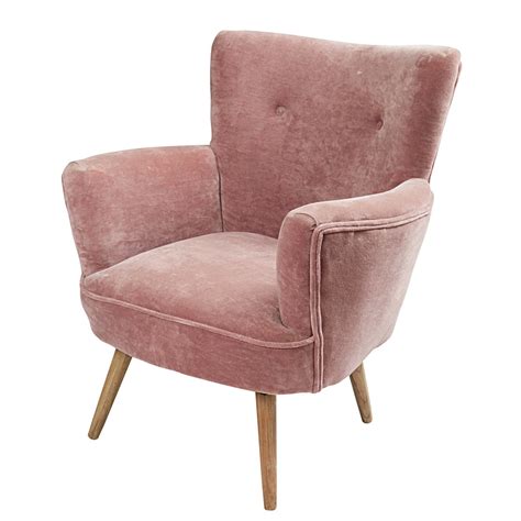 Poltrona velluto rosaChi non si informa adeguatamente in anticipo corre il rischio di ricevere poltrona velluto rosa che non hanno la funzione desiderata o sono realizzati con materiali di qualità inferiore. Se volete un prodotto che soddisfi al meglio le vostre aspettative, dovreste provare un poltrona velluto rosa.
  <p>Per i prodotti si possono trovare test online e confronti tra i prodotti.  I confronti tra i prodotti possono aiutare a confrontare le diverse funzioni o proprietà dei diversi prodotti. Di seguito, spieghiamo perché la ricerca è importante e di cosa si dovrebbe essere consapevoli quando si acquista un articolo.
</p>

<h2>Acquisto di Poltrona velluto rosa - criteri importanti</h2>

<p>Una lista di controllo può aiutarti a evitare di dover cercare informazioni sui prodotti su decine di siti web. Di seguito è riportato un esempio di una lista di controllo che può aiutarvi a trovare il prodotto giusto. Importanti criteri di acquisto includono, ad esempio:
</p><ul>
<li>Opinioni dei clienti</li>
<li>Confronti dei prezzi</li>
<li>Dettagli del prodotto</li>
<li>Termini e condizioni di consegna</li>
<li>Domande dei clienti e risposte dei marchi</li>
</ul>
<h2>Qual è l
