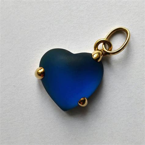 Pomellato cuoreChi non si informa adeguatamente in anticipo corre il rischio di ricevere pomellato cuore che non hanno la funzione desiderata o sono realizzati con materiali di qualità inferiore. Se volete un prodotto che soddisfi al meglio le vostre aspettative, dovreste provare un pomellato cuore.
  <p>Per i prodotti si possono trovare test online e confronti tra i prodotti.  I confronti tra i prodotti possono aiutare a confrontare le diverse funzioni o proprietà dei diversi prodotti. Di seguito, spieghiamo perché la ricerca è importante e di cosa si dovrebbe essere consapevoli quando si acquista un articolo.
</p>

<h2>Acquisto di Pomellato cuore - criteri importanti</h2>

<p>Una lista di controllo può aiutarti a evitare di dover cercare informazioni sui prodotti su decine di siti web. Di seguito è riportato un esempio di una lista di controllo che può aiutarvi a trovare il prodotto giusto. Importanti criteri di acquisto includono, ad esempio:
</p><ul>
<li>Opinioni dei clienti</li>
<li>Confronti dei prezzi</li>
<li>Dettagli del prodotto</li>
<li>Termini e condizioni di consegna</li>
<li>Domande dei clienti e risposte dei marchi</li>
</ul>
<h2>Qual è l