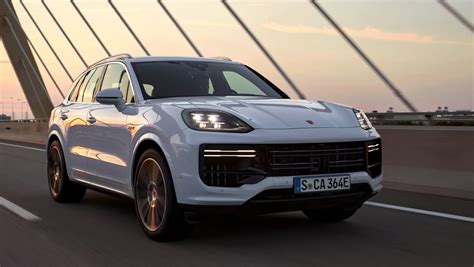 Porsche cayenneChi non si informa adeguatamente in anticipo corre il rischio di ricevere porsche cayenne che non hanno la funzione desiderata o sono realizzati con materiali di qualità inferiore. Se volete un prodotto che soddisfi al meglio le vostre aspettative, dovreste provare un porsche cayenne.
  <p>Per i prodotti si possono trovare test online e confronti tra i prodotti.  I confronti tra i prodotti possono aiutare a confrontare le diverse funzioni o proprietà dei diversi prodotti. Di seguito, spieghiamo perché la ricerca è importante e di cosa si dovrebbe essere consapevoli quando si acquista un articolo.
</p>

<h2>Acquisto di Porsche cayenne - criteri importanti</h2>

<p>Una lista di controllo può aiutarti a evitare di dover cercare informazioni sui prodotti su decine di siti web. Di seguito è riportato un esempio di una lista di controllo che può aiutarvi a trovare il prodotto giusto. Importanti criteri di acquisto includono, ad esempio:
</p><ul>
<li>Opinioni dei clienti</li>
<li>Confronti dei prezzi</li>
<li>Dettagli del prodotto</li>
<li>Termini e condizioni di consegna</li>
<li>Domande dei clienti e risposte dei marchi</li>
</ul>
<h2>Qual è l