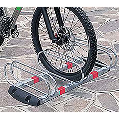 Porta bicicletteChi non si informa adeguatamente in anticipo corre il rischio di ricevere porta biciclette che non hanno la funzione desiderata o sono realizzati con materiali di qualità inferiore. Se volete un prodotto che soddisfi al meglio le vostre aspettative, dovreste provare un porta biciclette.
  <p>Per i prodotti si possono trovare test online e confronti tra i prodotti.  I confronti tra i prodotti possono aiutare a confrontare le diverse funzioni o proprietà dei diversi prodotti. Di seguito, spieghiamo perché la ricerca è importante e di cosa si dovrebbe essere consapevoli quando si acquista un articolo.
</p>

<h2>Acquisto di Porta biciclette - criteri importanti</h2>

<p>Una lista di controllo può aiutarti a evitare di dover cercare informazioni sui prodotti su decine di siti web. Di seguito è riportato un esempio di una lista di controllo che può aiutarvi a trovare il prodotto giusto. Importanti criteri di acquisto includono, ad esempio:
</p><ul>
<li>Opinioni dei clienti</li>
<li>Confronti dei prezzi</li>
<li>Dettagli del prodotto</li>
<li>Termini e condizioni di consegna</li>
<li>Domande dei clienti e risposte dei marchi</li>
</ul>
<h2>Qual è l