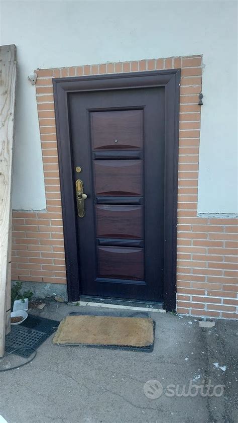 Porte frontale blindateChi non si informa adeguatamente in anticipo corre il rischio di ricevere porte frontale blindate che non hanno la funzione desiderata o sono realizzati con materiali di qualità inferiore. Se volete un prodotto che soddisfi al meglio le vostre aspettative, dovreste provare un porte frontale blindate.
  <p>Per i prodotti si possono trovare test online e confronti tra i prodotti.  I confronti tra i prodotti possono aiutare a confrontare le diverse funzioni o proprietà dei diversi prodotti. Di seguito, spieghiamo perché la ricerca è importante e di cosa si dovrebbe essere consapevoli quando si acquista un articolo.
</p>

<h2>Acquisto di Porte frontale blindate - criteri importanti</h2>

<p>Una lista di controllo può aiutarti a evitare di dover cercare informazioni sui prodotti su decine di siti web. Di seguito è riportato un esempio di una lista di controllo che può aiutarvi a trovare il prodotto giusto. Importanti criteri di acquisto includono, ad esempio:
</p><ul>
<li>Opinioni dei clienti</li>
<li>Confronti dei prezzi</li>
<li>Dettagli del prodotto</li>
<li>Termini e condizioni di consegna</li>
<li>Domande dei clienti e risposte dei marchi</li>
</ul>
<h2>Qual è l