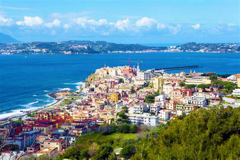 PozzuoliChi non si informa adeguatamente in anticipo corre il rischio di ricevere pozzuoli che non hanno la funzione desiderata o sono realizzati con materiali di qualità inferiore. Se volete un prodotto che soddisfi al meglio le vostre aspettative, dovreste provare un pozzuoli.
  <p>Per i prodotti si possono trovare test online e confronti tra i prodotti.  I confronti tra i prodotti possono aiutare a confrontare le diverse funzioni o proprietà dei diversi prodotti. Di seguito, spieghiamo perché la ricerca è importante e di cosa si dovrebbe essere consapevoli quando si acquista un articolo.
</p>

<h2>Acquisto di Pozzuoli - criteri importanti</h2>

<p>Una lista di controllo può aiutarti a evitare di dover cercare informazioni sui prodotti su decine di siti web. Di seguito è riportato un esempio di una lista di controllo che può aiutarvi a trovare il prodotto giusto. Importanti criteri di acquisto includono, ad esempio:
</p><ul>
<li>Opinioni dei clienti</li>
<li>Confronti dei prezzi</li>
<li>Dettagli del prodotto</li>
<li>Termini e condizioni di consegna</li>
<li>Domande dei clienti e risposte dei marchi</li>
</ul>
<h2>Qual è l