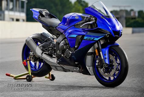 R1 yamahaChi non si informa adeguatamente in anticipo corre il rischio di ricevere r1 yamaha che non hanno la funzione desiderata o sono realizzati con materiali di qualità inferiore. Se volete un prodotto che soddisfi al meglio le vostre aspettative, dovreste provare un r1 yamaha.
  <p>Per i prodotti si possono trovare test online e confronti tra i prodotti.  I confronti tra i prodotti possono aiutare a confrontare le diverse funzioni o proprietà dei diversi prodotti. Di seguito, spieghiamo perché la ricerca è importante e di cosa si dovrebbe essere consapevoli quando si acquista un articolo.
</p>

<h2>Acquisto di R1 yamaha - criteri importanti</h2>

<p>Una lista di controllo può aiutarti a evitare di dover cercare informazioni sui prodotti su decine di siti web. Di seguito è riportato un esempio di una lista di controllo che può aiutarvi a trovare il prodotto giusto. Importanti criteri di acquisto includono, ad esempio:
</p><ul>
<li>Opinioni dei clienti</li>
<li>Confronti dei prezzi</li>
<li>Dettagli del prodotto</li>
<li>Termini e condizioni di consegna</li>
<li>Domande dei clienti e risposte dei marchi</li>
</ul>
<h2>Qual è l