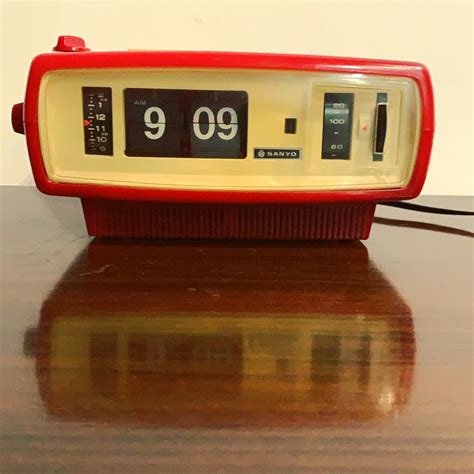 Radiosveglia 70Chi non si informa adeguatamente in anticipo corre il rischio di ricevere radiosveglia 70 che non hanno la funzione desiderata o sono realizzati con materiali di qualità inferiore. Se volete un prodotto che soddisfi al meglio le vostre aspettative, dovreste provare un radiosveglia 70.
  <p>Per i prodotti si possono trovare test online e confronti tra i prodotti.  I confronti tra i prodotti possono aiutare a confrontare le diverse funzioni o proprietà dei diversi prodotti. Di seguito, spieghiamo perché la ricerca è importante e di cosa si dovrebbe essere consapevoli quando si acquista un articolo.
</p>

<h2>Acquisto di Radiosveglia 70 - criteri importanti</h2>

<p>Una lista di controllo può aiutarti a evitare di dover cercare informazioni sui prodotti su decine di siti web. Di seguito è riportato un esempio di una lista di controllo che può aiutarvi a trovare il prodotto giusto. Importanti criteri di acquisto includono, ad esempio:
</p><ul>
<li>Opinioni dei clienti</li>
<li>Confronti dei prezzi</li>
<li>Dettagli del prodotto</li>
<li>Termini e condizioni di consegna</li>
<li>Domande dei clienti e risposte dei marchi</li>
</ul>
<h2>Qual è l