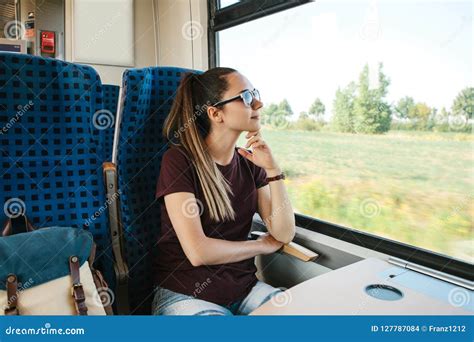 Ragazza trenoChi non si informa adeguatamente in anticipo corre il rischio di ricevere ragazza treno che non hanno la funzione desiderata o sono realizzati con materiali di qualità inferiore. Se volete un prodotto che soddisfi al meglio le vostre aspettative, dovreste provare un ragazza treno.
  <p>Per i prodotti si possono trovare test online e confronti tra i prodotti.  I confronti tra i prodotti possono aiutare a confrontare le diverse funzioni o proprietà dei diversi prodotti. Di seguito, spieghiamo perché la ricerca è importante e di cosa si dovrebbe essere consapevoli quando si acquista un articolo.
</p>

<h2>Acquisto di Ragazza treno - criteri importanti</h2>

<p>Una lista di controllo può aiutarti a evitare di dover cercare informazioni sui prodotti su decine di siti web. Di seguito è riportato un esempio di una lista di controllo che può aiutarvi a trovare il prodotto giusto. Importanti criteri di acquisto includono, ad esempio:
</p><ul>
<li>Opinioni dei clienti</li>
<li>Confronti dei prezzi</li>
<li>Dettagli del prodotto</li>
<li>Termini e condizioni di consegna</li>
<li>Domande dei clienti e risposte dei marchi</li>
</ul>
<h2>Qual è l