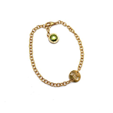 Rebecca braccialeChi non si informa adeguatamente in anticipo corre il rischio di ricevere rebecca bracciale che non hanno la funzione desiderata o sono realizzati con materiali di qualità inferiore. Se volete un prodotto che soddisfi al meglio le vostre aspettative, dovreste provare un rebecca bracciale.
  <p>Per i prodotti si possono trovare test online e confronti tra i prodotti.  I confronti tra i prodotti possono aiutare a confrontare le diverse funzioni o proprietà dei diversi prodotti. Di seguito, spieghiamo perché la ricerca è importante e di cosa si dovrebbe essere consapevoli quando si acquista un articolo.
</p>

<h2>Acquisto di Rebecca bracciale - criteri importanti</h2>

<p>Una lista di controllo può aiutarti a evitare di dover cercare informazioni sui prodotti su decine di siti web. Di seguito è riportato un esempio di una lista di controllo che può aiutarvi a trovare il prodotto giusto. Importanti criteri di acquisto includono, ad esempio:
</p><ul>
<li>Opinioni dei clienti</li>
<li>Confronti dei prezzi</li>
<li>Dettagli del prodotto</li>
<li>Termini e condizioni di consegna</li>
<li>Domande dei clienti e risposte dei marchi</li>
</ul>
<h2>Qual è l