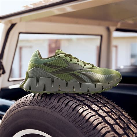 Reebok zigChi non si informa adeguatamente in anticipo corre il rischio di ricevere reebok zig che non hanno la funzione desiderata o sono realizzati con materiali di qualità inferiore. Se volete un prodotto che soddisfi al meglio le vostre aspettative, dovreste provare un reebok zig.
  <p>Per i prodotti si possono trovare test online e confronti tra i prodotti.  I confronti tra i prodotti possono aiutare a confrontare le diverse funzioni o proprietà dei diversi prodotti. Di seguito, spieghiamo perché la ricerca è importante e di cosa si dovrebbe essere consapevoli quando si acquista un articolo.
</p>

<h2>Acquisto di Reebok zig - criteri importanti</h2>

<p>Una lista di controllo può aiutarti a evitare di dover cercare informazioni sui prodotti su decine di siti web. Di seguito è riportato un esempio di una lista di controllo che può aiutarvi a trovare il prodotto giusto. Importanti criteri di acquisto includono, ad esempio:
</p><ul>
<li>Opinioni dei clienti</li>
<li>Confronti dei prezzi</li>
<li>Dettagli del prodotto</li>
<li>Termini e condizioni di consegna</li>
<li>Domande dei clienti e risposte dei marchi</li>
</ul>
<h2>Qual è l