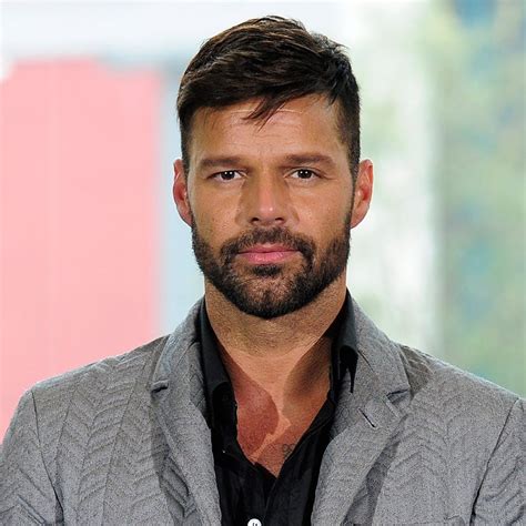 Ricky martinChi non si informa adeguatamente in anticipo corre il rischio di ricevere ricky martin che non hanno la funzione desiderata o sono realizzati con materiali di qualità inferiore. Se volete un prodotto che soddisfi al meglio le vostre aspettative, dovreste provare un ricky martin.
  <p>Per i prodotti si possono trovare test online e confronti tra i prodotti.  I confronti tra i prodotti possono aiutare a confrontare le diverse funzioni o proprietà dei diversi prodotti. Di seguito, spieghiamo perché la ricerca è importante e di cosa si dovrebbe essere consapevoli quando si acquista un articolo.
</p>

<h2>Acquisto di Ricky martin - criteri importanti</h2>

<p>Una lista di controllo può aiutarti a evitare di dover cercare informazioni sui prodotti su decine di siti web. Di seguito è riportato un esempio di una lista di controllo che può aiutarvi a trovare il prodotto giusto. Importanti criteri di acquisto includono, ad esempio:
</p><ul>
<li>Opinioni dei clienti</li>
<li>Confronti dei prezzi</li>
<li>Dettagli del prodotto</li>
<li>Termini e condizioni di consegna</li>
<li>Domande dei clienti e risposte dei marchi</li>
</ul>
<h2>Qual è l