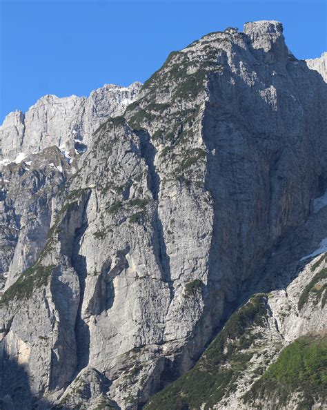 Rinvii rocciaChi non si informa adeguatamente in anticipo corre il rischio di ricevere rinvii roccia che non hanno la funzione desiderata o sono realizzati con materiali di qualità inferiore. Se volete un prodotto che soddisfi al meglio le vostre aspettative, dovreste provare un rinvii roccia.
  <p>Per i prodotti si possono trovare test online e confronti tra i prodotti.  I confronti tra i prodotti possono aiutare a confrontare le diverse funzioni o proprietà dei diversi prodotti. Di seguito, spieghiamo perché la ricerca è importante e di cosa si dovrebbe essere consapevoli quando si acquista un articolo.
</p>

<h2>Acquisto di Rinvii roccia - criteri importanti</h2>

<p>Una lista di controllo può aiutarti a evitare di dover cercare informazioni sui prodotti su decine di siti web. Di seguito è riportato un esempio di una lista di controllo che può aiutarvi a trovare il prodotto giusto. Importanti criteri di acquisto includono, ad esempio:
</p><ul>
<li>Opinioni dei clienti</li>
<li>Confronti dei prezzi</li>
<li>Dettagli del prodotto</li>
<li>Termini e condizioni di consegna</li>
<li>Domande dei clienti e risposte dei marchi</li>
</ul>
<h2>Qual è l