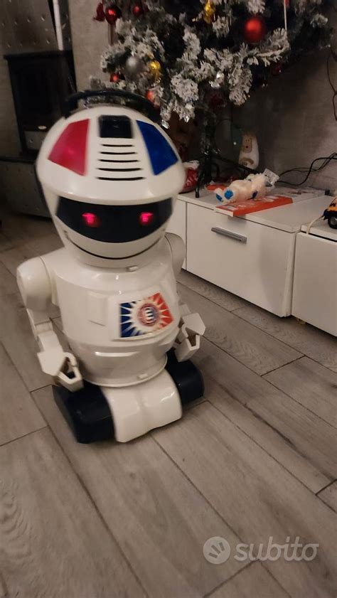 Robot collezionismoChi non si informa adeguatamente in anticipo corre il rischio di ricevere robot collezionismo che non hanno la funzione desiderata o sono realizzati con materiali di qualità inferiore. Se volete un prodotto che soddisfi al meglio le vostre aspettative, dovreste provare un robot collezionismo.
  <p>Per i prodotti si possono trovare test online e confronti tra i prodotti.  I confronti tra i prodotti possono aiutare a confrontare le diverse funzioni o proprietà dei diversi prodotti. Di seguito, spieghiamo perché la ricerca è importante e di cosa si dovrebbe essere consapevoli quando si acquista un articolo.
</p>

<h2>Acquisto di Robot collezionismo - criteri importanti</h2>

<p>Una lista di controllo può aiutarti a evitare di dover cercare informazioni sui prodotti su decine di siti web. Di seguito è riportato un esempio di una lista di controllo che può aiutarvi a trovare il prodotto giusto. Importanti criteri di acquisto includono, ad esempio:
</p><ul>
<li>Opinioni dei clienti</li>
<li>Confronti dei prezzi</li>
<li>Dettagli del prodotto</li>
<li>Termini e condizioni di consegna</li>
<li>Domande dei clienti e risposte dei marchi</li>
</ul>
<h2>Qual è l