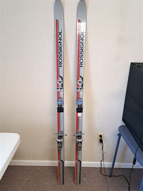 Rossignol vintageChi non si informa adeguatamente in anticipo corre il rischio di ricevere rossignol vintage che non hanno la funzione desiderata o sono realizzati con materiali di qualità inferiore. Se volete un prodotto che soddisfi al meglio le vostre aspettative, dovreste provare un rossignol vintage.
  <p>Per i prodotti si possono trovare test online e confronti tra i prodotti.  I confronti tra i prodotti possono aiutare a confrontare le diverse funzioni o proprietà dei diversi prodotti. Di seguito, spieghiamo perché la ricerca è importante e di cosa si dovrebbe essere consapevoli quando si acquista un articolo.
</p>

<h2>Acquisto di Rossignol vintage - criteri importanti</h2>

<p>Una lista di controllo può aiutarti a evitare di dover cercare informazioni sui prodotti su decine di siti web. Di seguito è riportato un esempio di una lista di controllo che può aiutarvi a trovare il prodotto giusto. Importanti criteri di acquisto includono, ad esempio:
</p><ul>
<li>Opinioni dei clienti</li>
<li>Confronti dei prezzi</li>
<li>Dettagli del prodotto</li>
<li>Termini e condizioni di consegna</li>
<li>Domande dei clienti e risposte dei marchi</li>
</ul>
<h2>Qual è l
