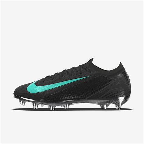 Scarpa calcio nikeChi non si informa adeguatamente in anticipo corre il rischio di ricevere scarpa calcio nike che non hanno la funzione desiderata o sono realizzati con materiali di qualità inferiore. Se volete un prodotto che soddisfi al meglio le vostre aspettative, dovreste provare un scarpa calcio nike.
  <p>Per i prodotti si possono trovare test online e confronti tra i prodotti.  I confronti tra i prodotti possono aiutare a confrontare le diverse funzioni o proprietà dei diversi prodotti. Di seguito, spieghiamo perché la ricerca è importante e di cosa si dovrebbe essere consapevoli quando si acquista un articolo.
</p>

<h2>Acquisto di Scarpa calcio nike - criteri importanti</h2>

<p>Una lista di controllo può aiutarti a evitare di dover cercare informazioni sui prodotti su decine di siti web. Di seguito è riportato un esempio di una lista di controllo che può aiutarvi a trovare il prodotto giusto. Importanti criteri di acquisto includono, ad esempio:
</p><ul>
<li>Opinioni dei clienti</li>
<li>Confronti dei prezzi</li>
<li>Dettagli del prodotto</li>
<li>Termini e condizioni di consegna</li>
<li>Domande dei clienti e risposte dei marchi</li>
</ul>
<h2>Qual è l