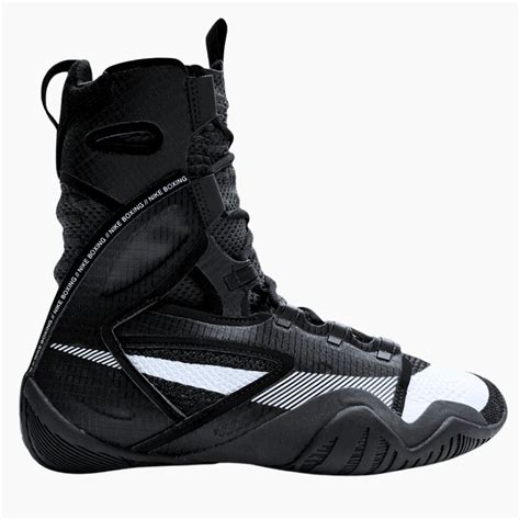 Scarpe boxe nikeChi non si informa adeguatamente in anticipo corre il rischio di ricevere scarpe boxe nike che non hanno la funzione desiderata o sono realizzati con materiali di qualità inferiore. Se volete un prodotto che soddisfi al meglio le vostre aspettative, dovreste provare un scarpe boxe nike.
  <p>Per i prodotti si possono trovare test online e confronti tra i prodotti.  I confronti tra i prodotti possono aiutare a confrontare le diverse funzioni o proprietà dei diversi prodotti. Di seguito, spieghiamo perché la ricerca è importante e di cosa si dovrebbe essere consapevoli quando si acquista un articolo.
</p>

<h2>Acquisto di Scarpe boxe nike - criteri importanti</h2>

<p>Una lista di controllo può aiutarti a evitare di dover cercare informazioni sui prodotti su decine di siti web. Di seguito è riportato un esempio di una lista di controllo che può aiutarvi a trovare il prodotto giusto. Importanti criteri di acquisto includono, ad esempio:
</p><ul>
<li>Opinioni dei clienti</li>
<li>Confronti dei prezzi</li>
<li>Dettagli del prodotto</li>
<li>Termini e condizioni di consegna</li>
<li>Domande dei clienti e risposte dei marchi</li>
</ul>
<h2>Qual è l