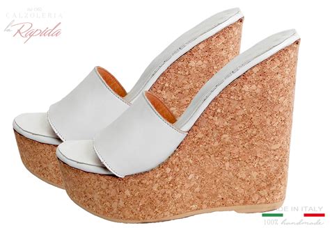 Scarpe donna zeppa 37Chi non si informa adeguatamente in anticipo corre il rischio di ricevere scarpe donna zeppa 37 che non hanno la funzione desiderata o sono realizzati con materiali di qualità inferiore. Se volete un prodotto che soddisfi al meglio le vostre aspettative, dovreste provare un scarpe donna zeppa 37.
  <p>Per i prodotti si possono trovare test online e confronti tra i prodotti.  I confronti tra i prodotti possono aiutare a confrontare le diverse funzioni o proprietà dei diversi prodotti. Di seguito, spieghiamo perché la ricerca è importante e di cosa si dovrebbe essere consapevoli quando si acquista un articolo.
</p>

<h2>Acquisto di Scarpe donna zeppa 37 - criteri importanti</h2>

<p>Una lista di controllo può aiutarti a evitare di dover cercare informazioni sui prodotti su decine di siti web. Di seguito è riportato un esempio di una lista di controllo che può aiutarvi a trovare il prodotto giusto. Importanti criteri di acquisto includono, ad esempio:
</p><ul>
<li>Opinioni dei clienti</li>
<li>Confronti dei prezzi</li>
<li>Dettagli del prodotto</li>
<li>Termini e condizioni di consegna</li>
<li>Domande dei clienti e risposte dei marchi</li>
</ul>
<h2>Qual è l