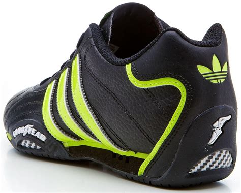 Scarpe goodyearChi non si informa adeguatamente in anticipo corre il rischio di ricevere scarpe goodyear che non hanno la funzione desiderata o sono realizzati con materiali di qualità inferiore. Se volete un prodotto che soddisfi al meglio le vostre aspettative, dovreste provare un scarpe goodyear.
  <p>Per i prodotti si possono trovare test online e confronti tra i prodotti.  I confronti tra i prodotti possono aiutare a confrontare le diverse funzioni o proprietà dei diversi prodotti. Di seguito, spieghiamo perché la ricerca è importante e di cosa si dovrebbe essere consapevoli quando si acquista un articolo.
</p>

<h2>Acquisto di Scarpe goodyear - criteri importanti</h2>

<p>Una lista di controllo può aiutarti a evitare di dover cercare informazioni sui prodotti su decine di siti web. Di seguito è riportato un esempio di una lista di controllo che può aiutarvi a trovare il prodotto giusto. Importanti criteri di acquisto includono, ad esempio:
</p><ul>
<li>Opinioni dei clienti</li>
<li>Confronti dei prezzi</li>
<li>Dettagli del prodotto</li>
<li>Termini e condizioni di consegna</li>
<li>Domande dei clienti e risposte dei marchi</li>
</ul>
<h2>Qual è l