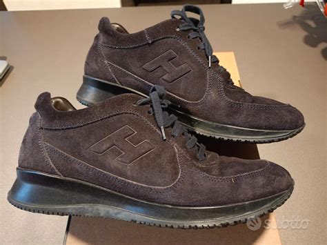 Scarpe hogan originaleChi non si informa adeguatamente in anticipo corre il rischio di ricevere scarpe hogan originale che non hanno la funzione desiderata o sono realizzati con materiali di qualità inferiore. Se volete un prodotto che soddisfi al meglio le vostre aspettative, dovreste provare un scarpe hogan originale.
  <p>Per i prodotti si possono trovare test online e confronti tra i prodotti.  I confronti tra i prodotti possono aiutare a confrontare le diverse funzioni o proprietà dei diversi prodotti. Di seguito, spieghiamo perché la ricerca è importante e di cosa si dovrebbe essere consapevoli quando si acquista un articolo.
</p>

<h2>Acquisto di Scarpe hogan originale - criteri importanti</h2>

<p>Una lista di controllo può aiutarti a evitare di dover cercare informazioni sui prodotti su decine di siti web. Di seguito è riportato un esempio di una lista di controllo che può aiutarvi a trovare il prodotto giusto. Importanti criteri di acquisto includono, ad esempio:
</p><ul>
<li>Opinioni dei clienti</li>
<li>Confronti dei prezzi</li>
<li>Dettagli del prodotto</li>
<li>Termini e condizioni di consegna</li>
<li>Domande dei clienti e risposte dei marchi</li>
</ul>
<h2>Qual è l