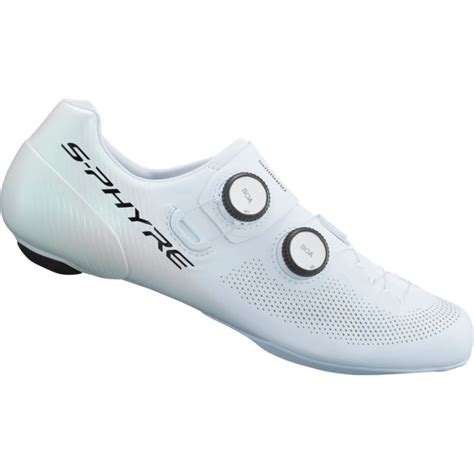 Scarpe stradaChi non si informa adeguatamente in anticipo corre il rischio di ricevere scarpe strada che non hanno la funzione desiderata o sono realizzati con materiali di qualità inferiore. Se volete un prodotto che soddisfi al meglio le vostre aspettative, dovreste provare un scarpe strada.
  <p>Per i prodotti si possono trovare test online e confronti tra i prodotti.  I confronti tra i prodotti possono aiutare a confrontare le diverse funzioni o proprietà dei diversi prodotti. Di seguito, spieghiamo perché la ricerca è importante e di cosa si dovrebbe essere consapevoli quando si acquista un articolo.
</p>

<h2>Acquisto di Scarpe strada - criteri importanti</h2>

<p>Una lista di controllo può aiutarti a evitare di dover cercare informazioni sui prodotti su decine di siti web. Di seguito è riportato un esempio di una lista di controllo che può aiutarvi a trovare il prodotto giusto. Importanti criteri di acquisto includono, ad esempio:
</p><ul>
<li>Opinioni dei clienti</li>
<li>Confronti dei prezzi</li>
<li>Dettagli del prodotto</li>
<li>Termini e condizioni di consegna</li>
<li>Domande dei clienti e risposte dei marchi</li>
</ul>
<h2>Qual è l